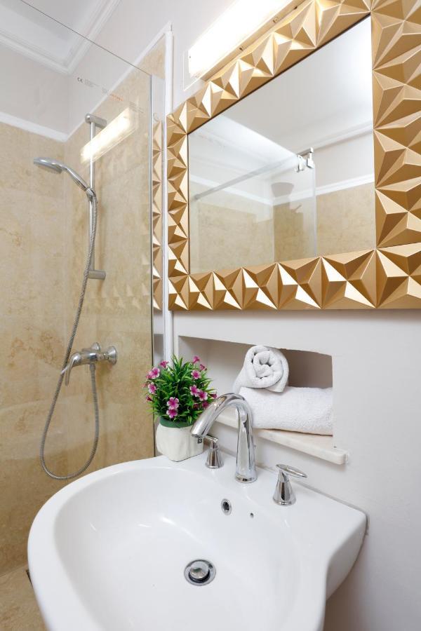 Grand Phillip Cismigiu Park Downtown Bucharest Apartment Exterior foto